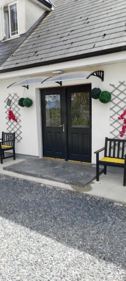 Annaswood B&B Cahir Ngoại thất bức ảnh